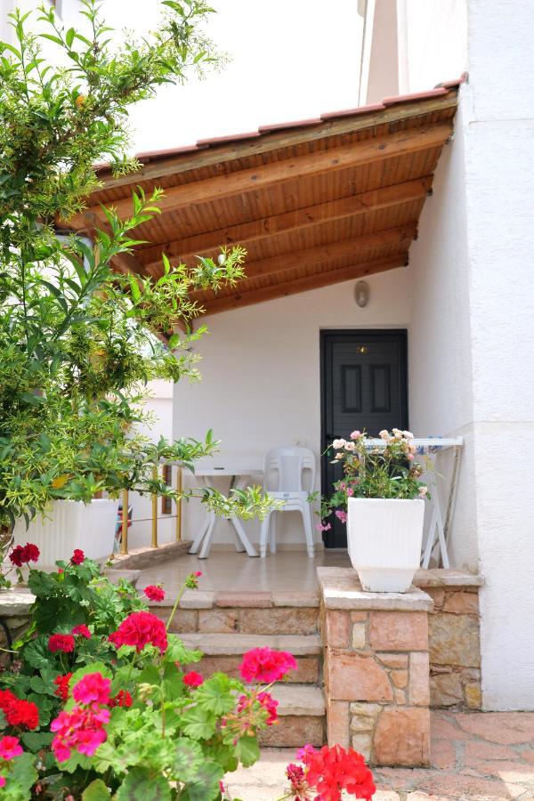 Guest House Gerard Ksamil Dış mekan fotoğraf